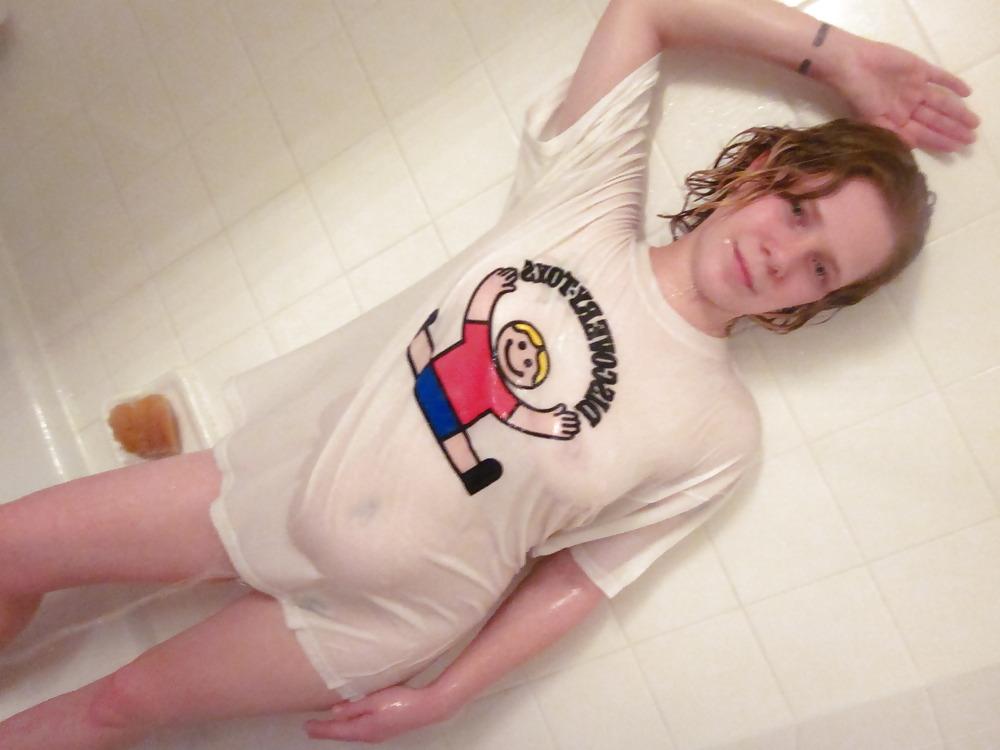 20P Baby's wet t-shirt contest in the shower pt. 2
