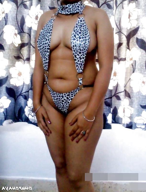 9P Desi MILF wife posing in skimpy lingerie