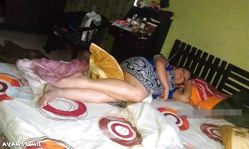14P Desi prachi breasts cunt hole nude pictures shot by uncle