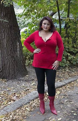 22P Busty Russian Woman 1468