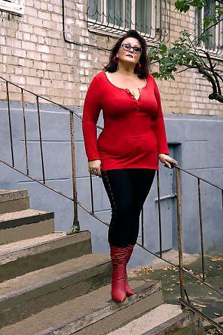 22P Busty Russian Woman 1468