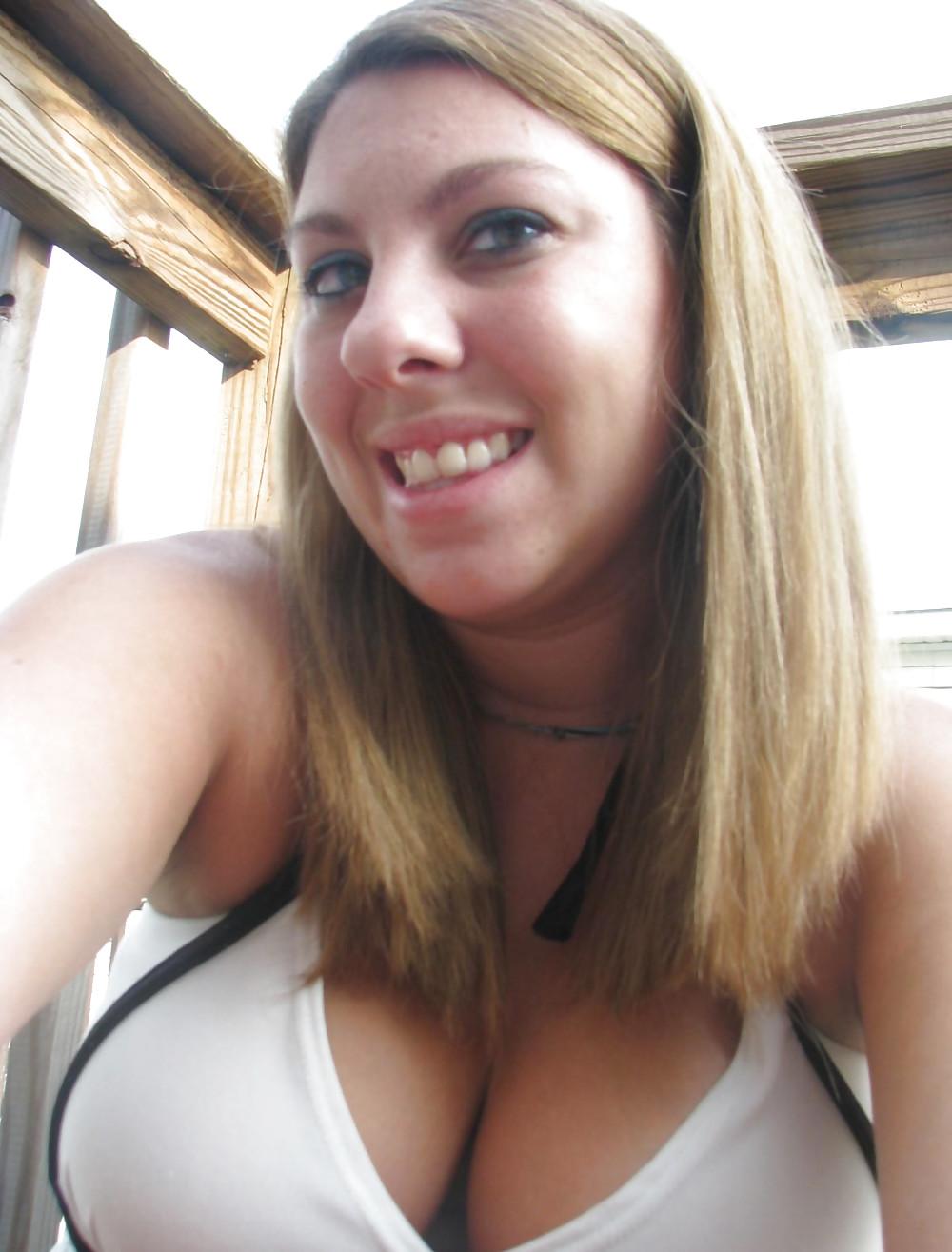 25P Large Naturals On Her