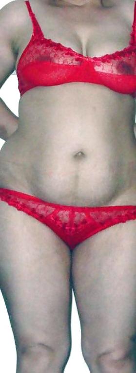 16P Very sexy Desi muture woman