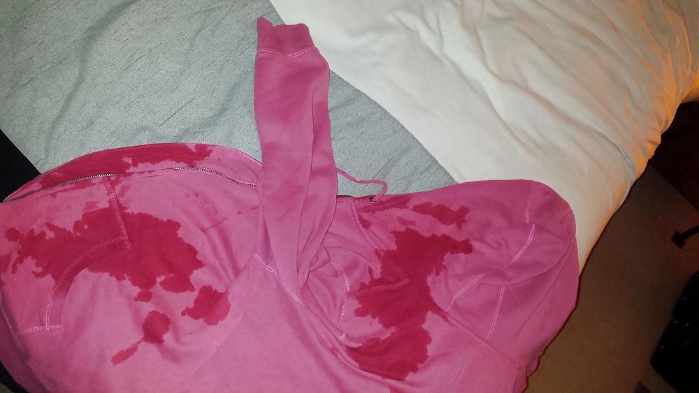 4P Oops! missed the towel a couple of times...my bad.  lolz!