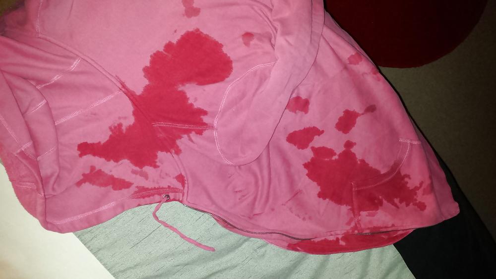 4P Oops! missed the towel a couple of times...my bad.  lolz!