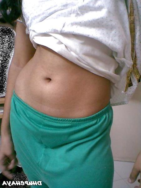9P HOT FIGURED DESI BHABHI WANT TO EXPOSE