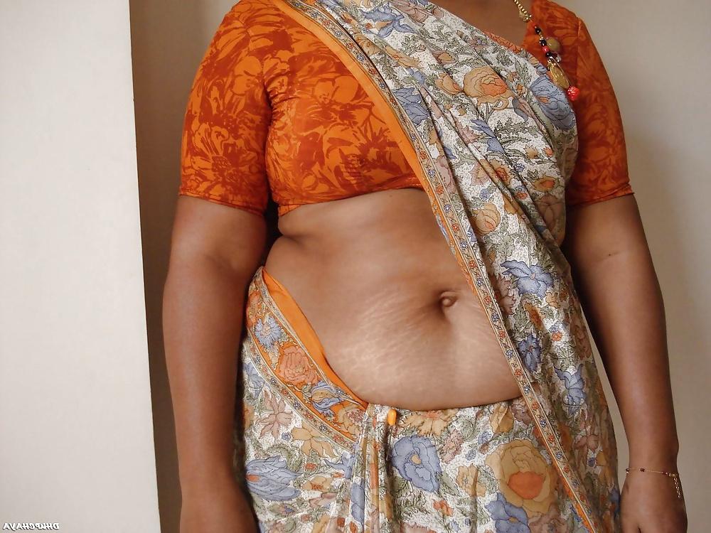 25P REAL DESI MATURE AUNTY 2
