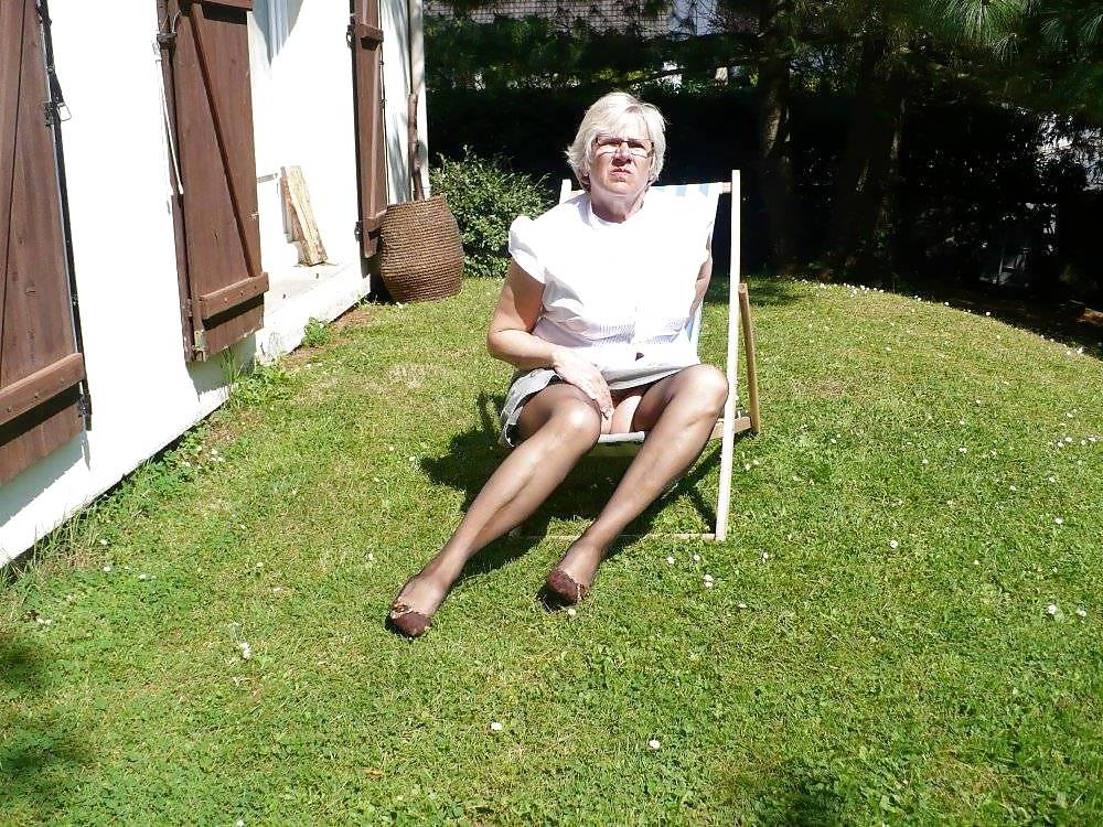 25P Mature Beauty - Annick 13