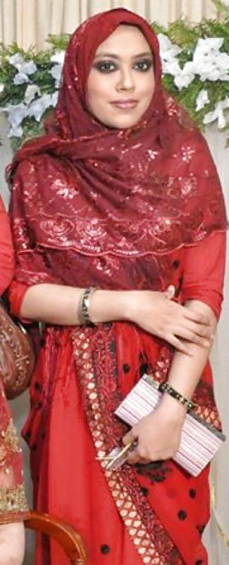 18P Bangla desi magi for your cum