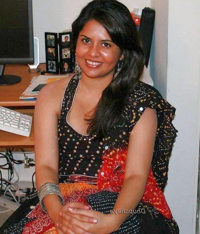 8P Desi girl preya desai