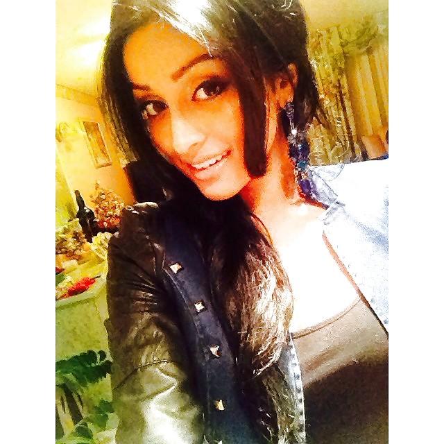 25P Desi slut from HOLLAND.