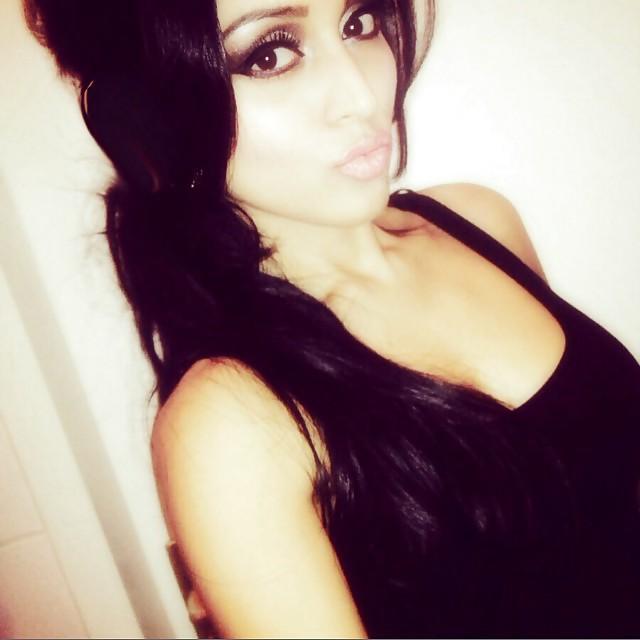25P Desi slut from HOLLAND.