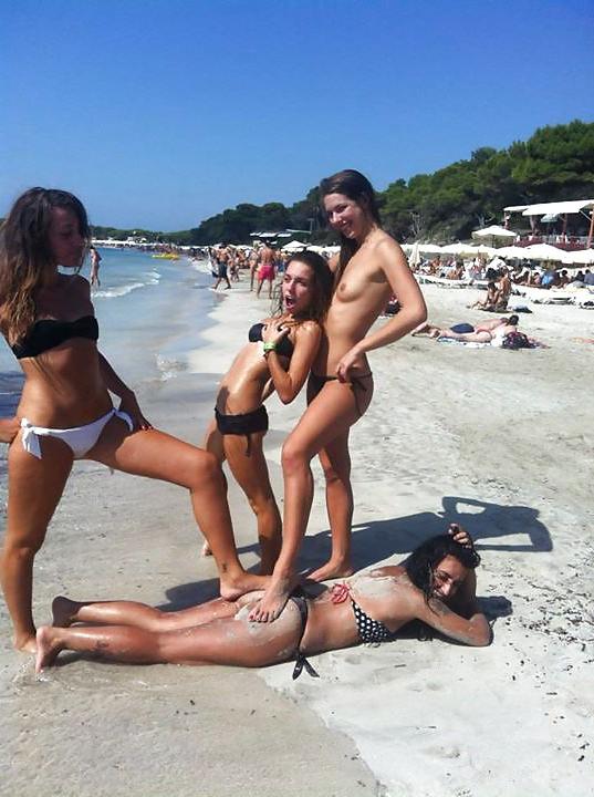 8P NIPPEL OOPS TEENS FROM FACEBOOK - COMMENT PLS
