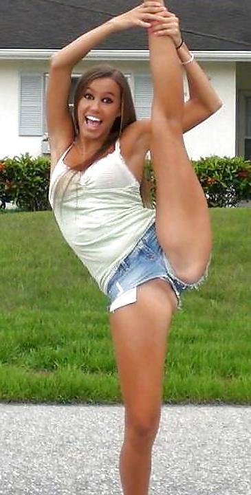 23P Upskirt, downblouse 3