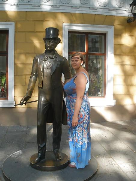 21P Busty Russian Woman 1639