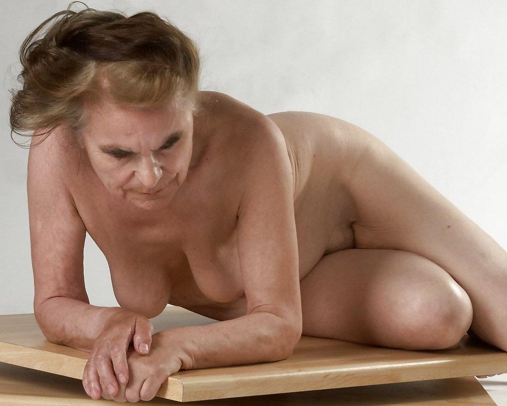 25P Mature Beauty - Vera