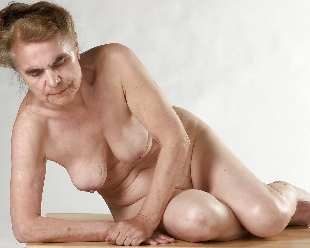 25P Mature Beauty - Vera