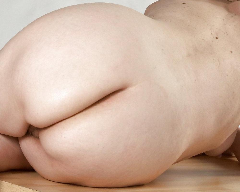 25P Mature Beauty - Vera