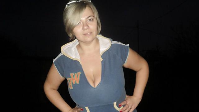14P Busty Russian Woman 1688