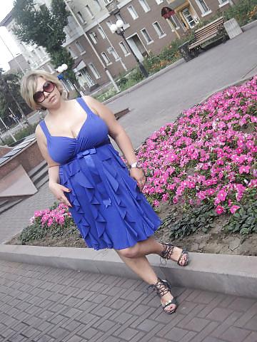 14P Busty Russian Woman 1688