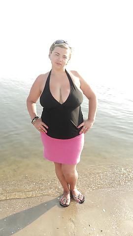 14P Busty Russian Woman 1688