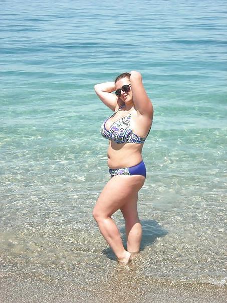 17P Busty Russian Woman 1510