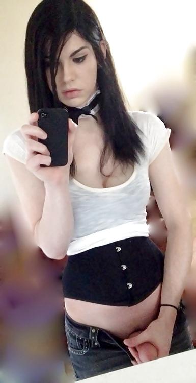 16P Self shot t-girls