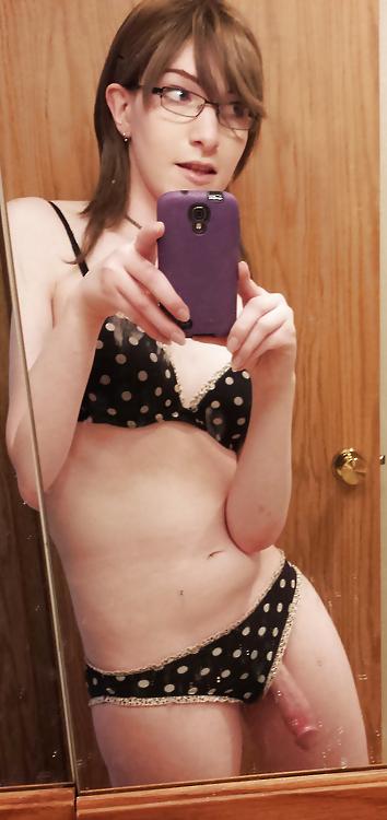 16P Self shot t-girls