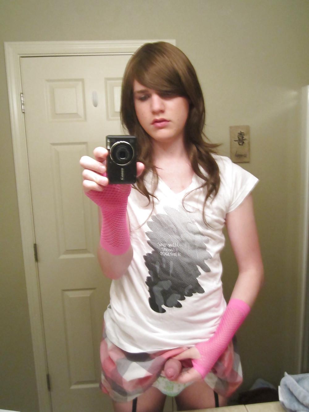16P Self shot t-girls