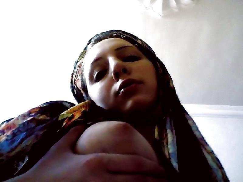 18P Desi Indian Girls SelfShot Hot Pics - Part 10