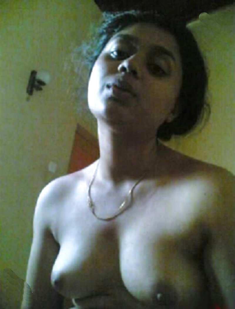 18P Desi Indian Girls SelfShot Hot Pics - Part 10
