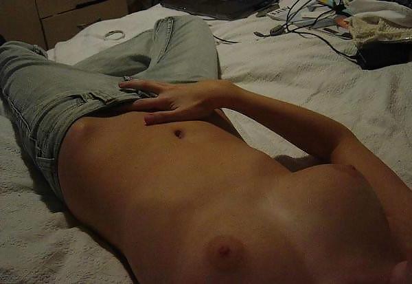 25P Naked Girl
