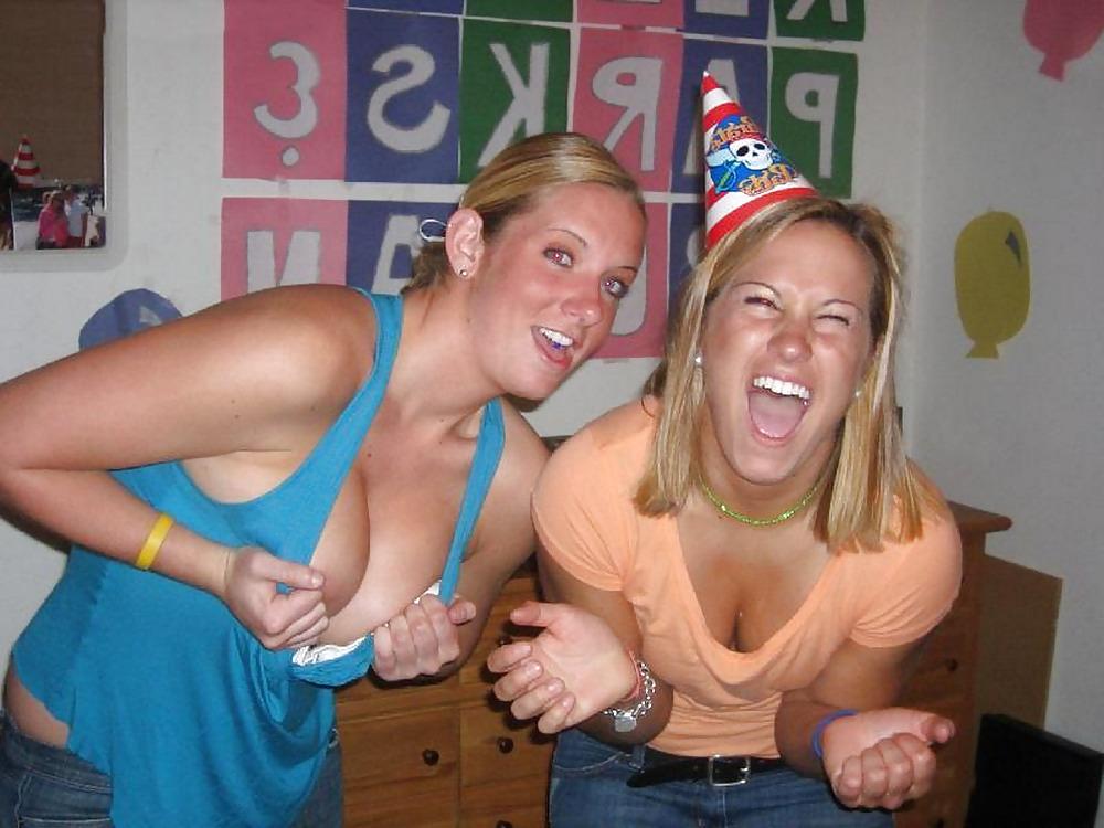 16P Downblouse 8