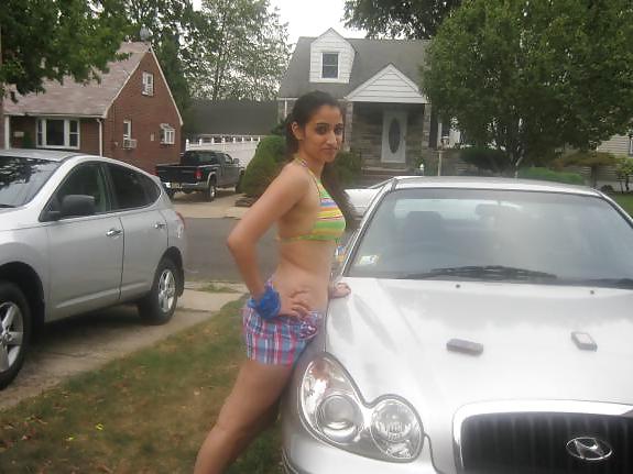 15P Desi indian girl exposing