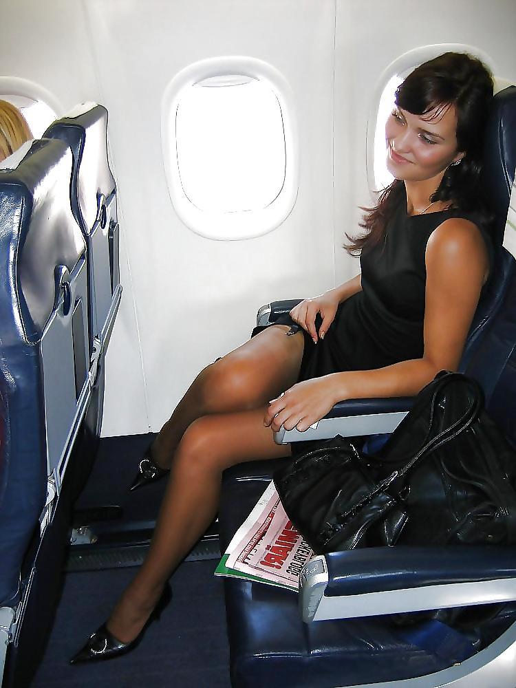 25P Stockings and heels lovers paradise ll
