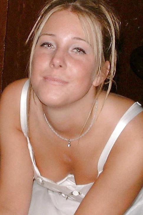 25P Downblouse