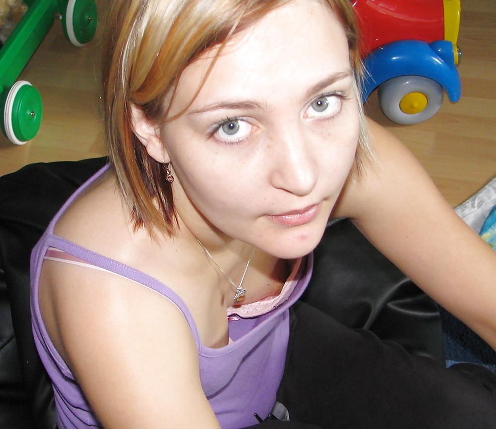 25P Downblouse
