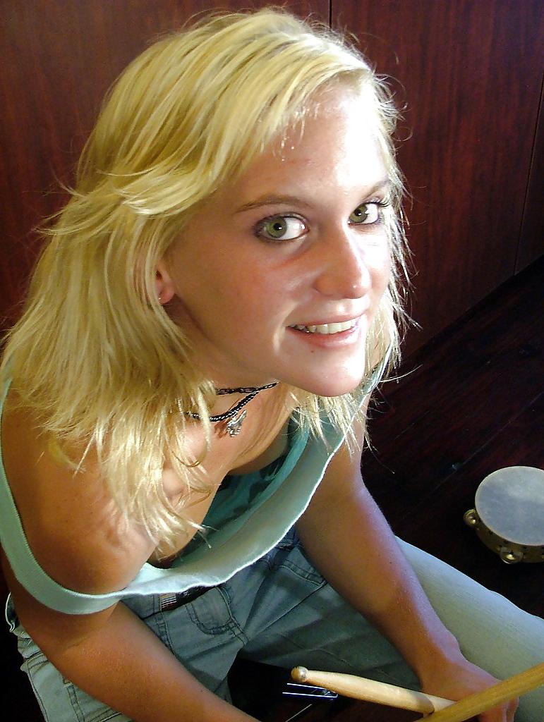 25P Downblouse