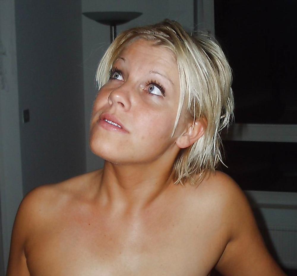 14P Blonde  self shot
