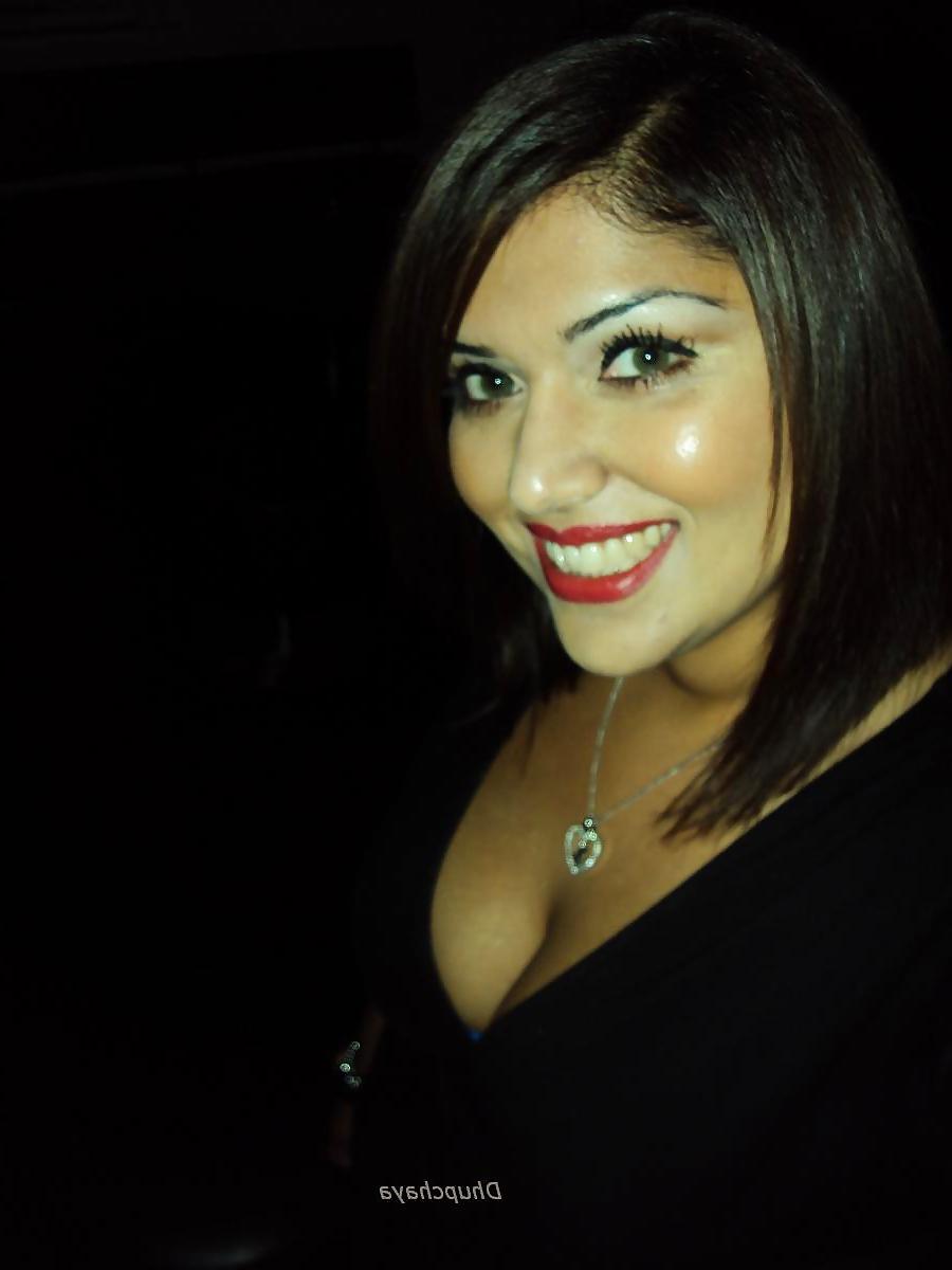 23P Very hot and sexy Desi horny girl