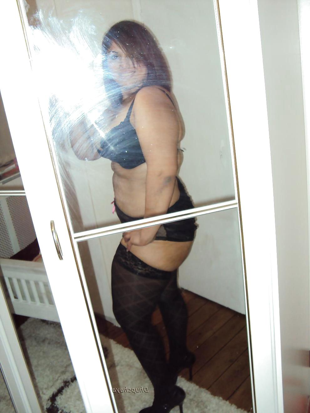 23P Very hot and sexy Desi horny girl