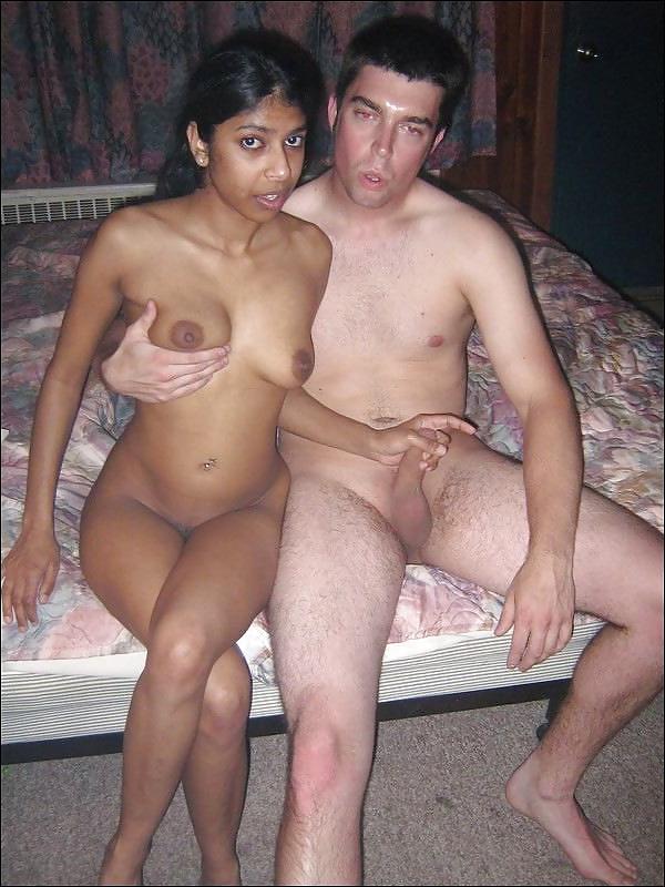 25P Naked desi girl
