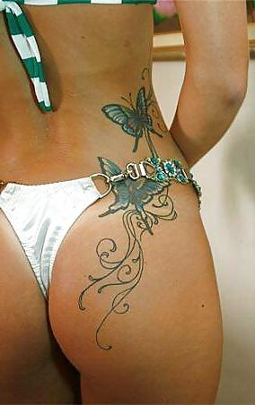 9P Cute girls beach