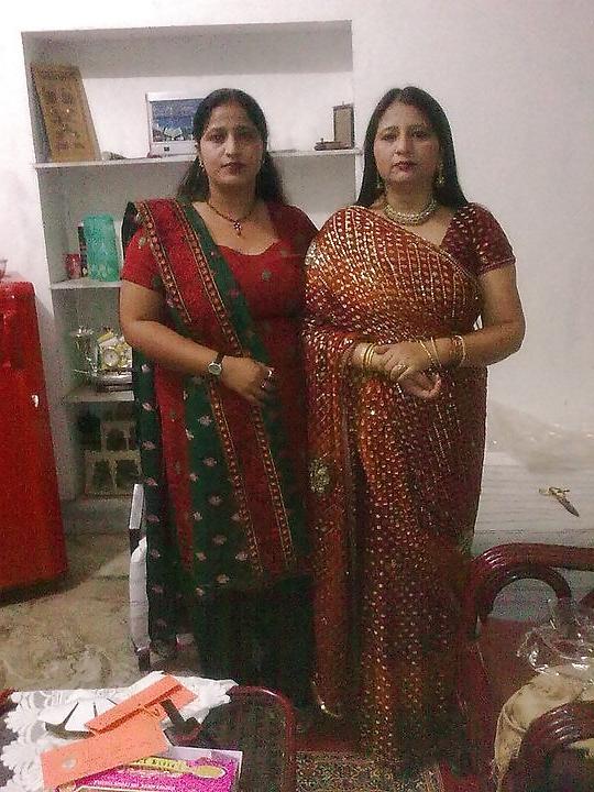 13P Desi aunty