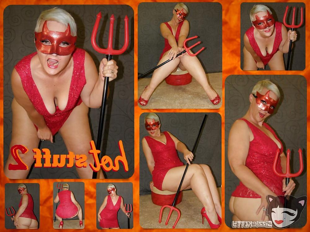 10P Sizzle's HALLOWEEN (2013) v1