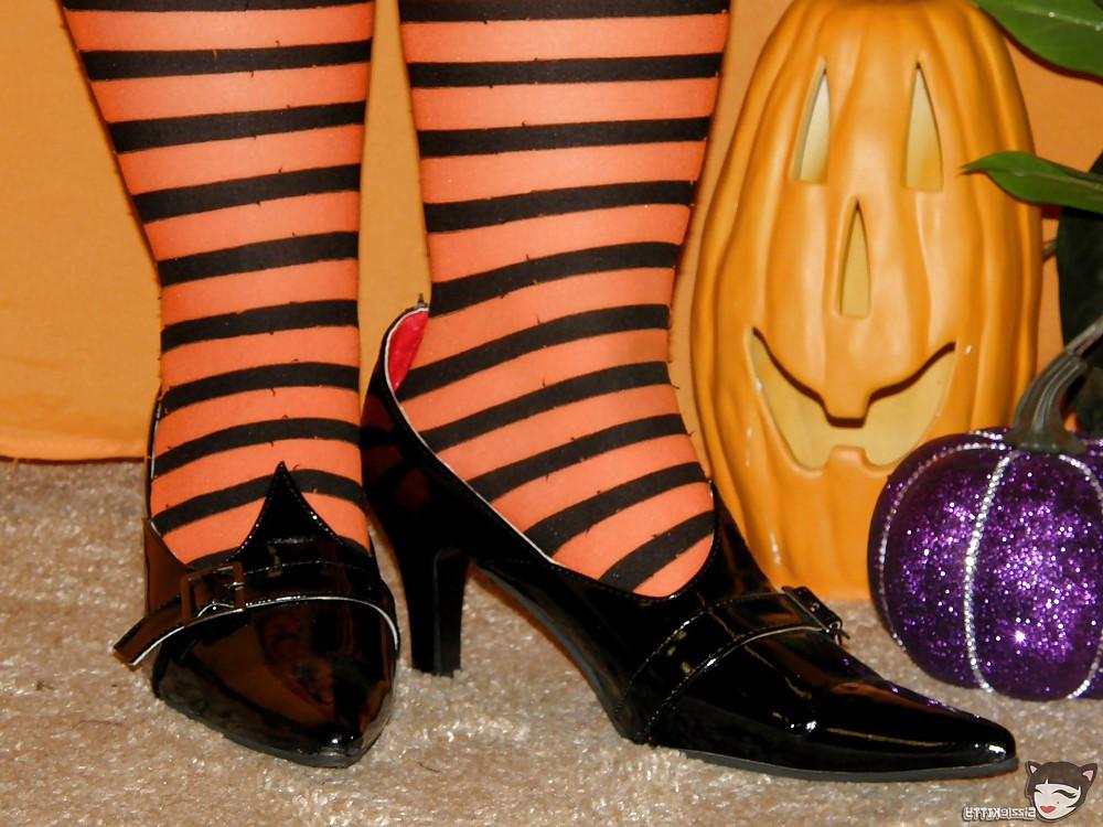 10P Sizzle's HALLOWEEN (2013) v1