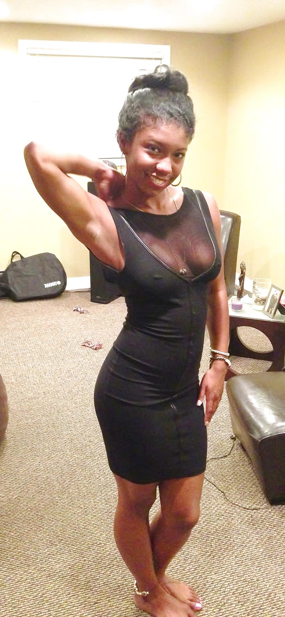 10P IG hottie with a bunch of pics with see through clothes