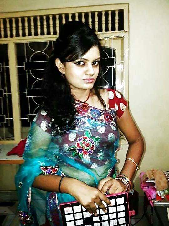25P Desi Nude and Non Nude 2