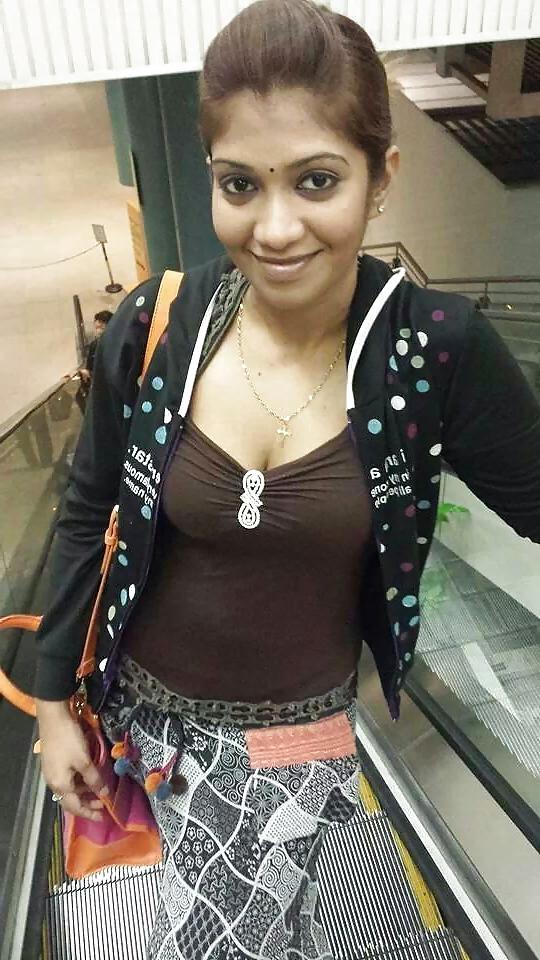 25P Desi Nude and Non Nude 2