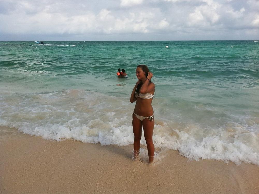 25P Teen on Vacation (25)